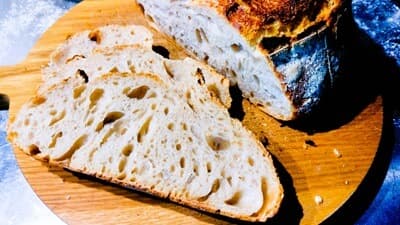 Weizensauerteigbrot